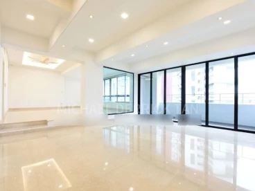 Property media