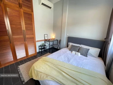 Property media